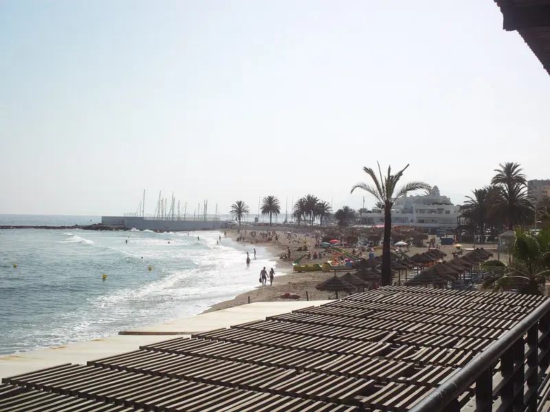 Playas y beach clubs